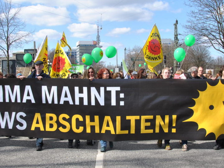 Mahnwache in Hamburg: Zehn Jahre Fukushima – atomare Gefahr weltweit beenden!