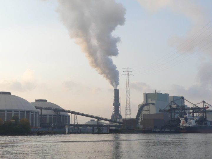 Vattenfalls Klimakatastrophe Moorburg abschalten – Fridays for Future und BUND Hamburg per Rad zum Kohleausstieg – DeCOALonize ungehorsam