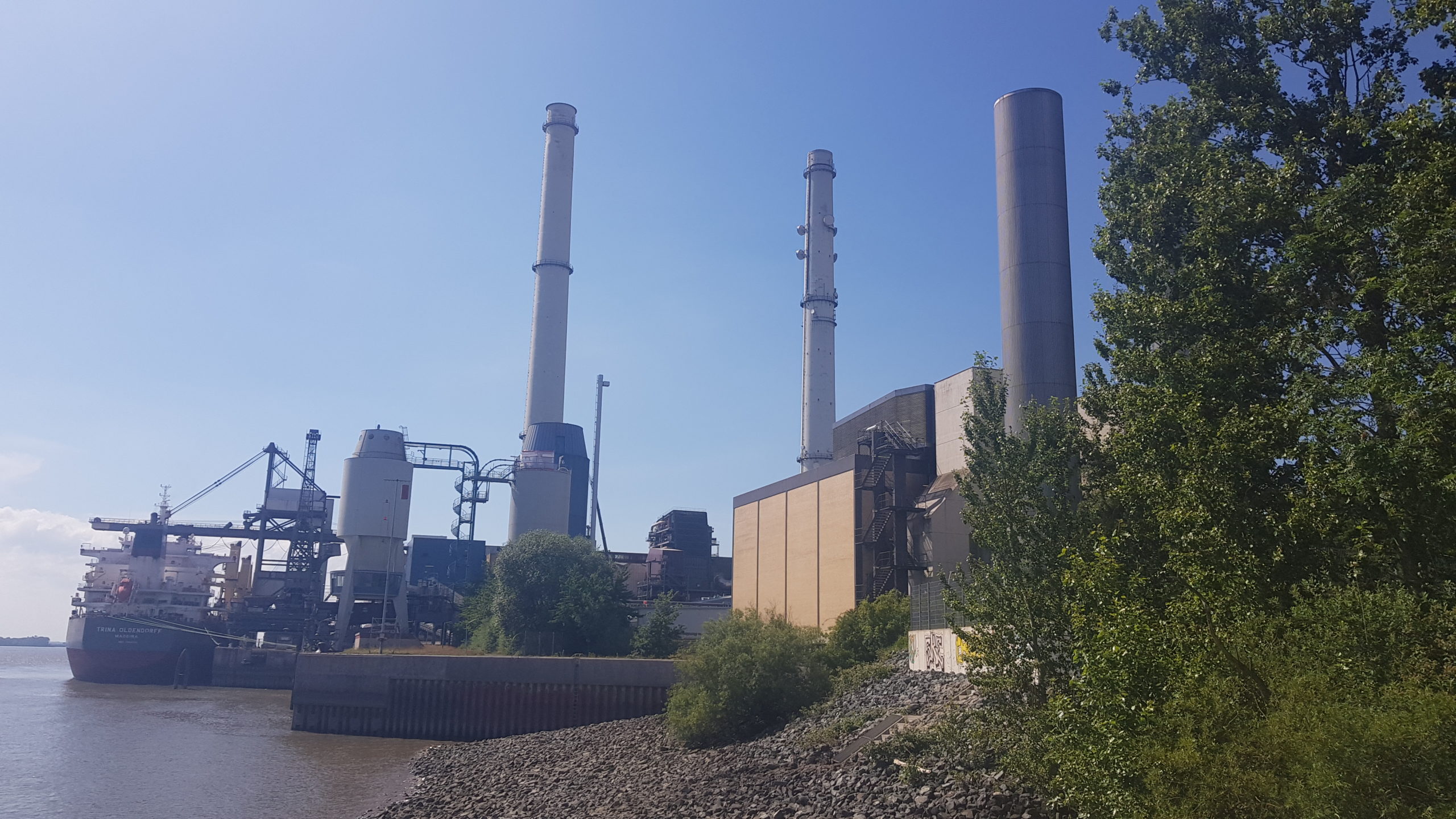 Hamburger Energie Werke (HEW): Weiterhin russische Kohle für Heizkraftwerk Wedel – Außerdem Blut-Kohle aus Kolumbien