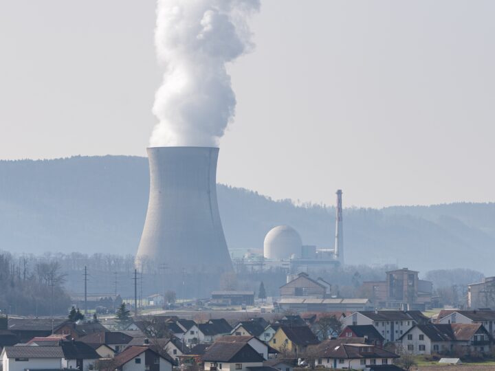 Schweizer Atomstrom: Mehr als 40 Jahre AKW Leibstadt? Geplanter Langzeitbetrieb mit großen nuklearen Gefahren