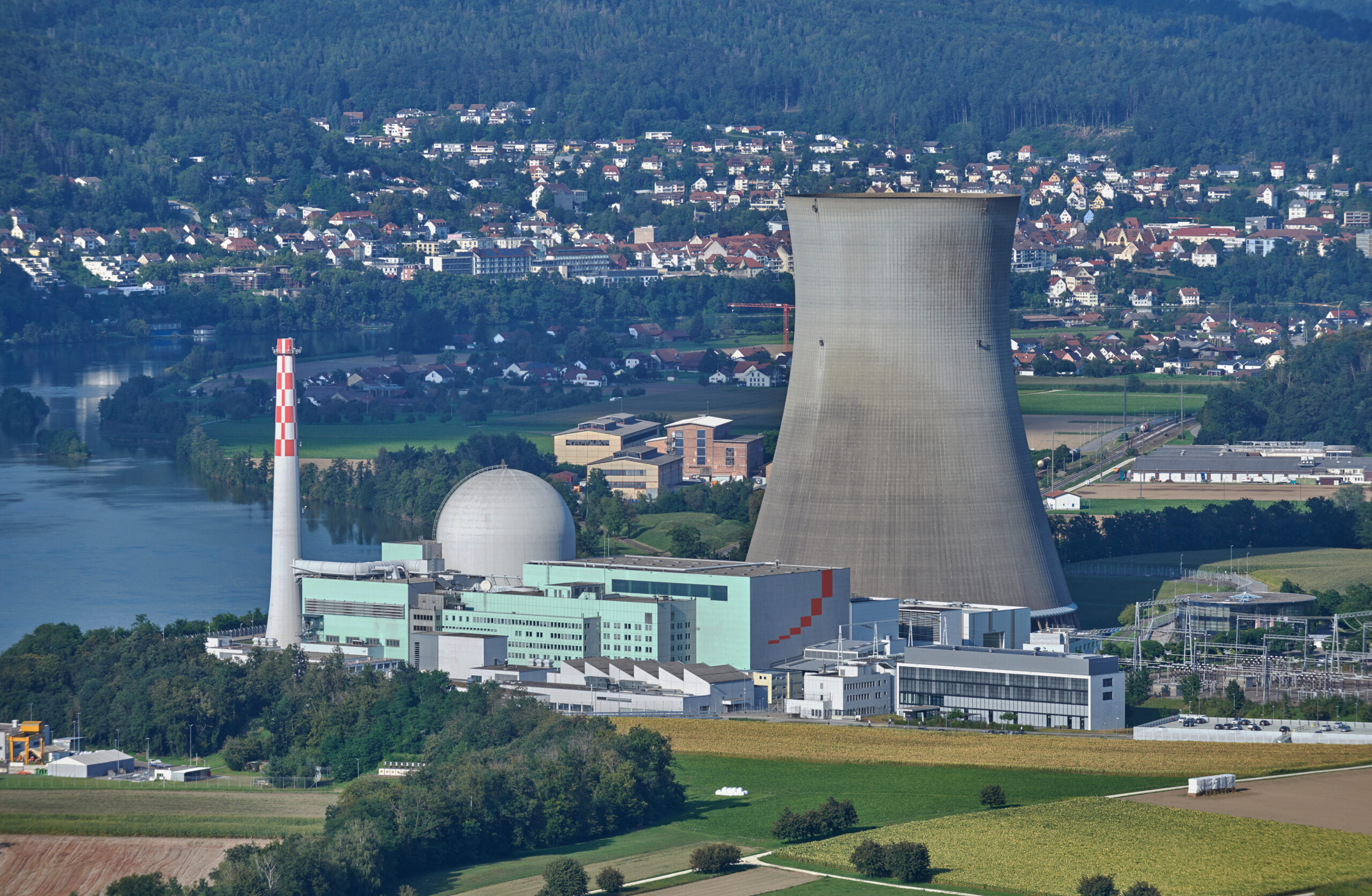 40 Jahre Schweizer AKW Leibstadt: Grüner Antrag – Weiterbetrieb nur mit Prüfung und grenzüberschreitender Bürgerbeteiligung